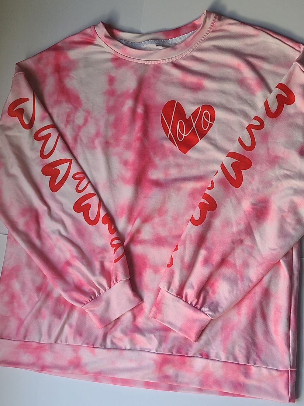 Pink Tie-Dye Heart Graphic Pullover